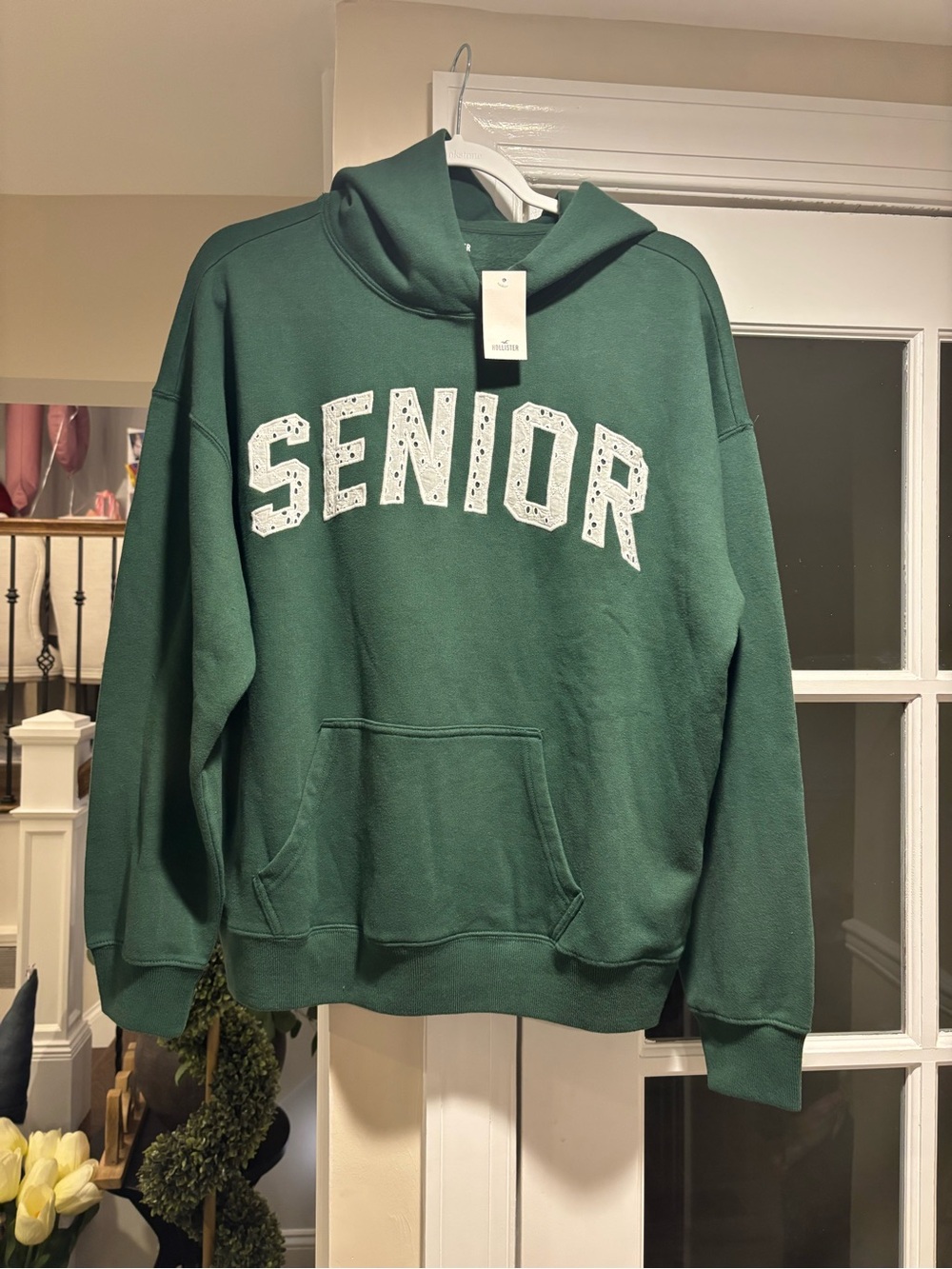 Hollister Green "Senior" Hooded Sweatshirt - Size Medium NWT - Picture 8 of 10